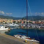 Kadevi -centralissimo, Parcheggio Gratuito , Bici Disponibili Appartement