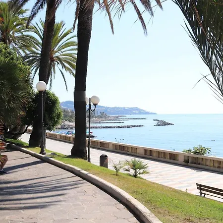 Appartement Kadevi -parcheggio Privato Gratuito, Biciclette- *