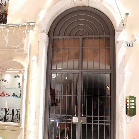 Kadevi -centralissimo, Parcheggio Gratuito A 200m , Bici Disponibili דירה *