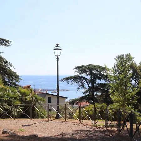Kadevi -garage Privato, Biciclette- * Sanremo