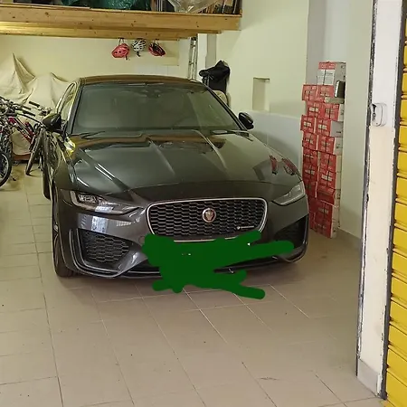 Kadevi -garage Privato, Biciclette- Sanremo