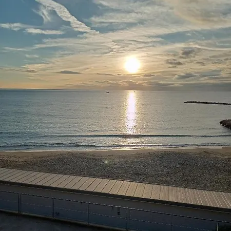 Kadevi -centralissimo, Parcheggio Gratuito A 200m , Bici Disponibili Apartamento