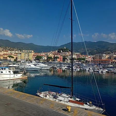 Kadevi -parcheggio Privato Gratuito, Biciclette- Appartement