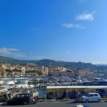 Kadevi -parcheggio Privato Gratuito, Biciclette- Appartement